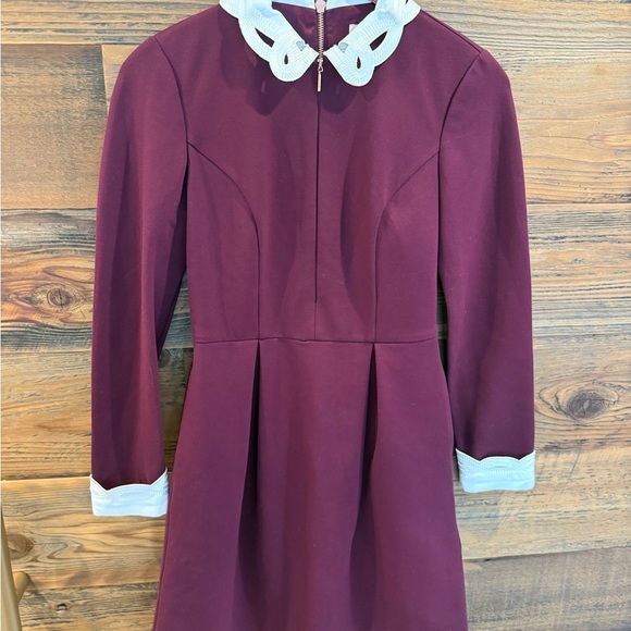 Ted Baker Burgundy Shealah Mini Dress with White Cuff & Collar Accents LIKE NEW - Picture 3 of 11